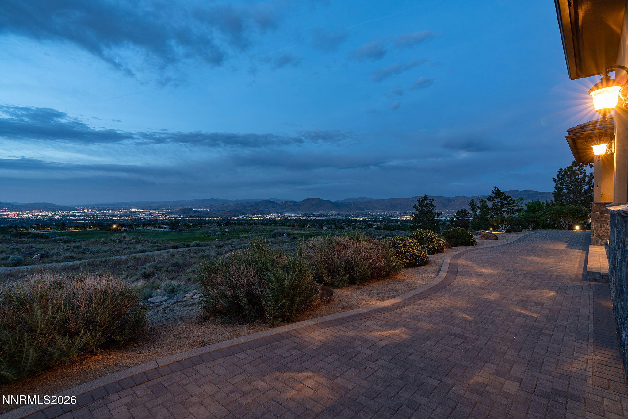 10231 Zuni Ridge Trail