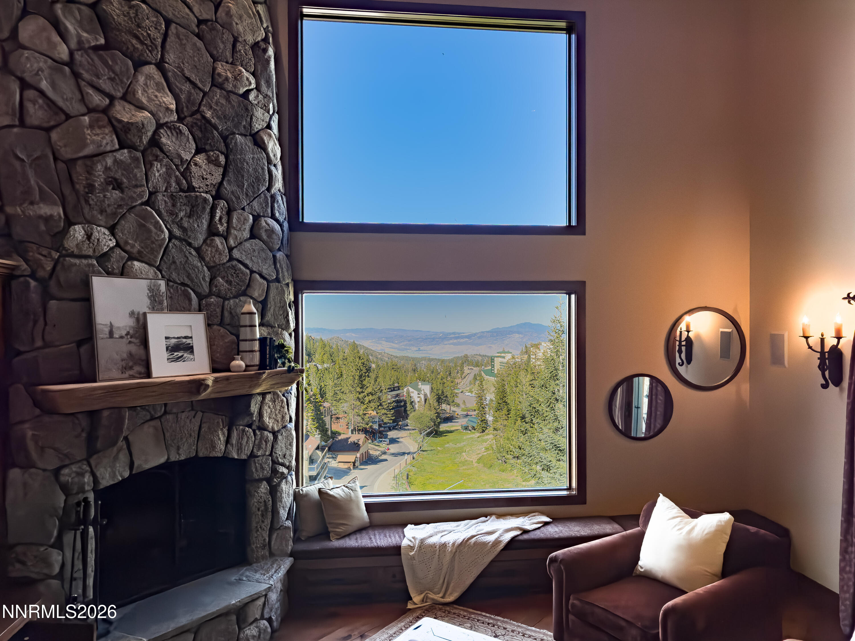 1631 Needle Peak Road