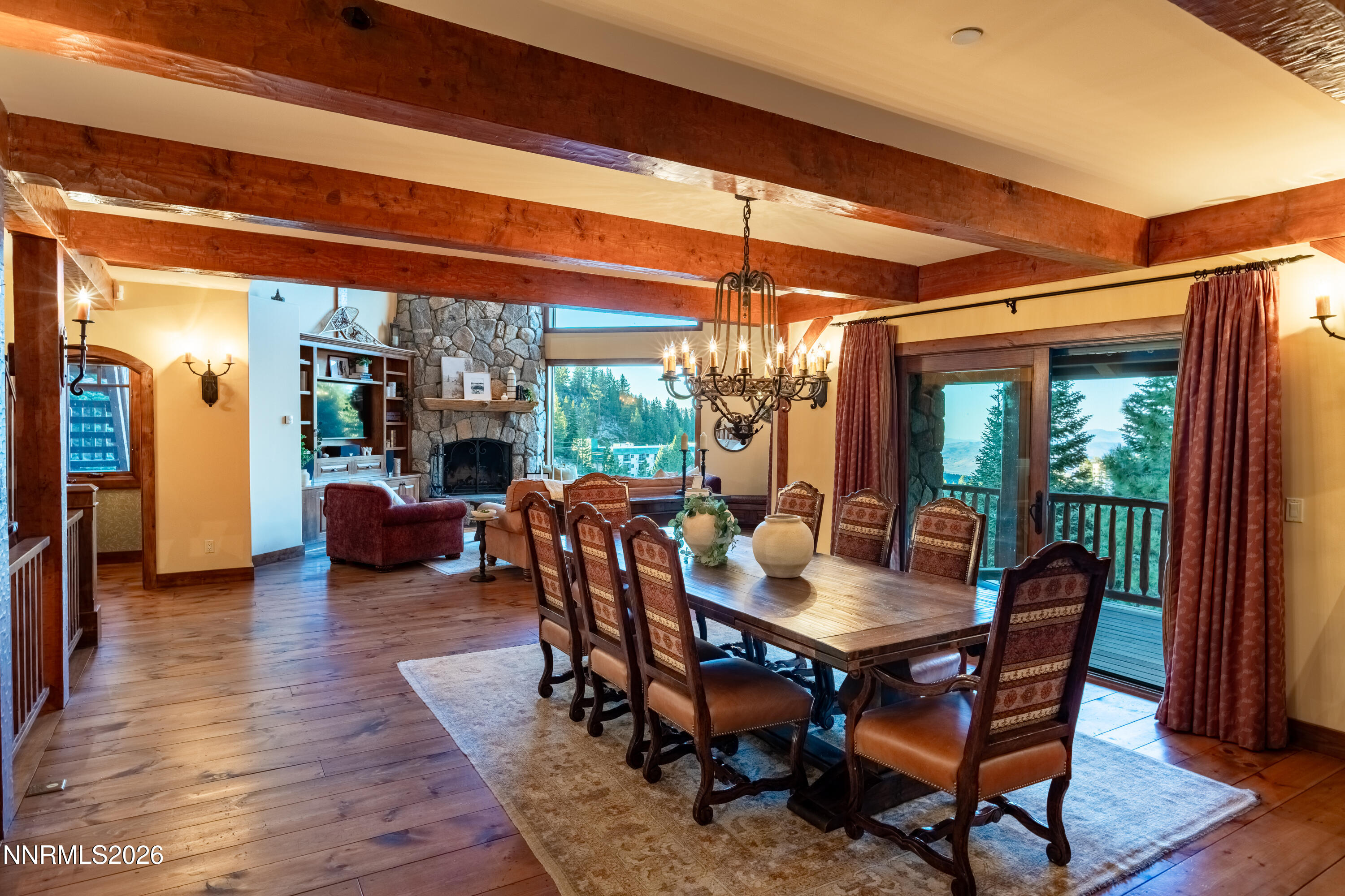1631 Needle Peak Road