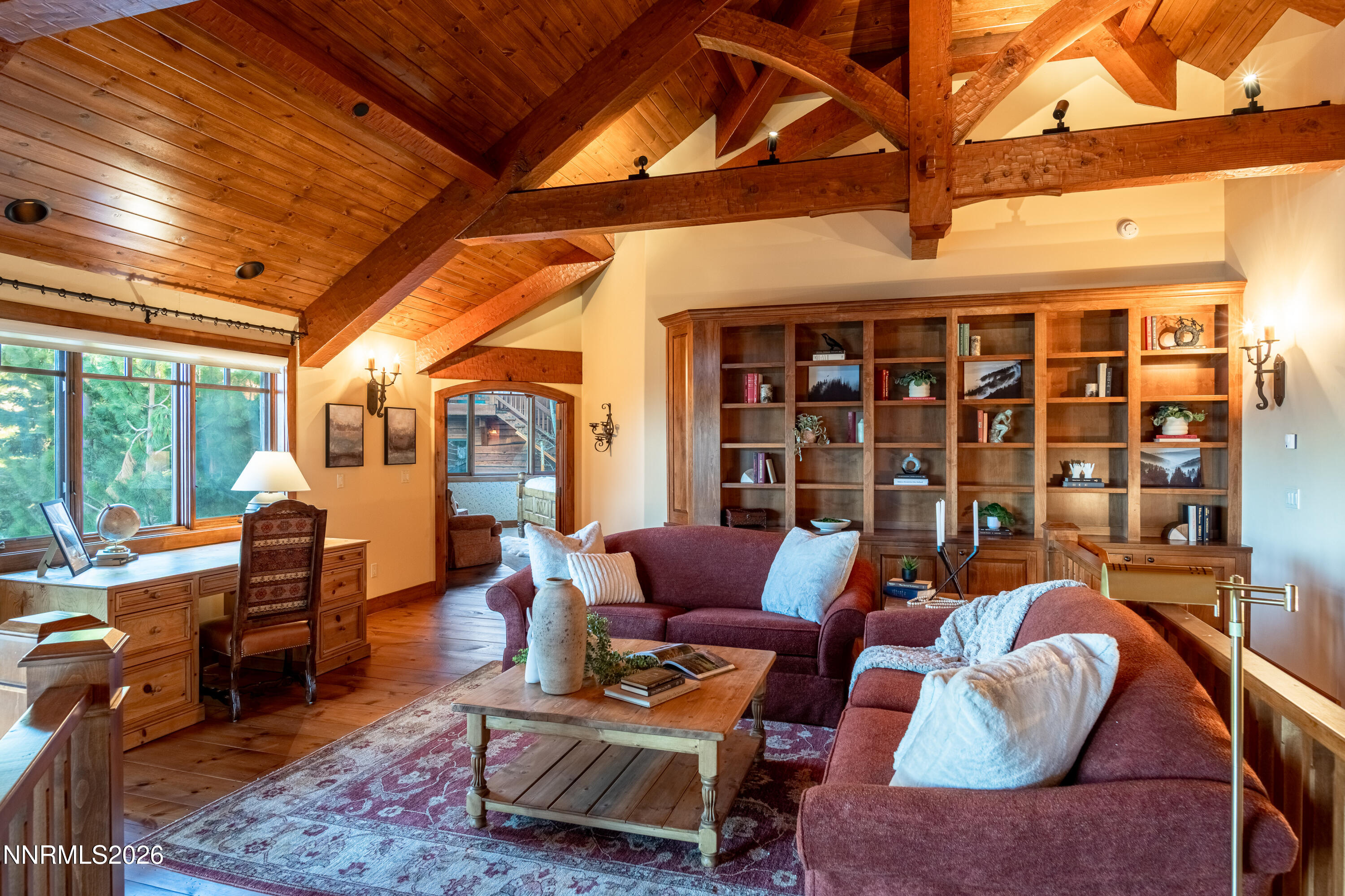 1631 Needle Peak Road