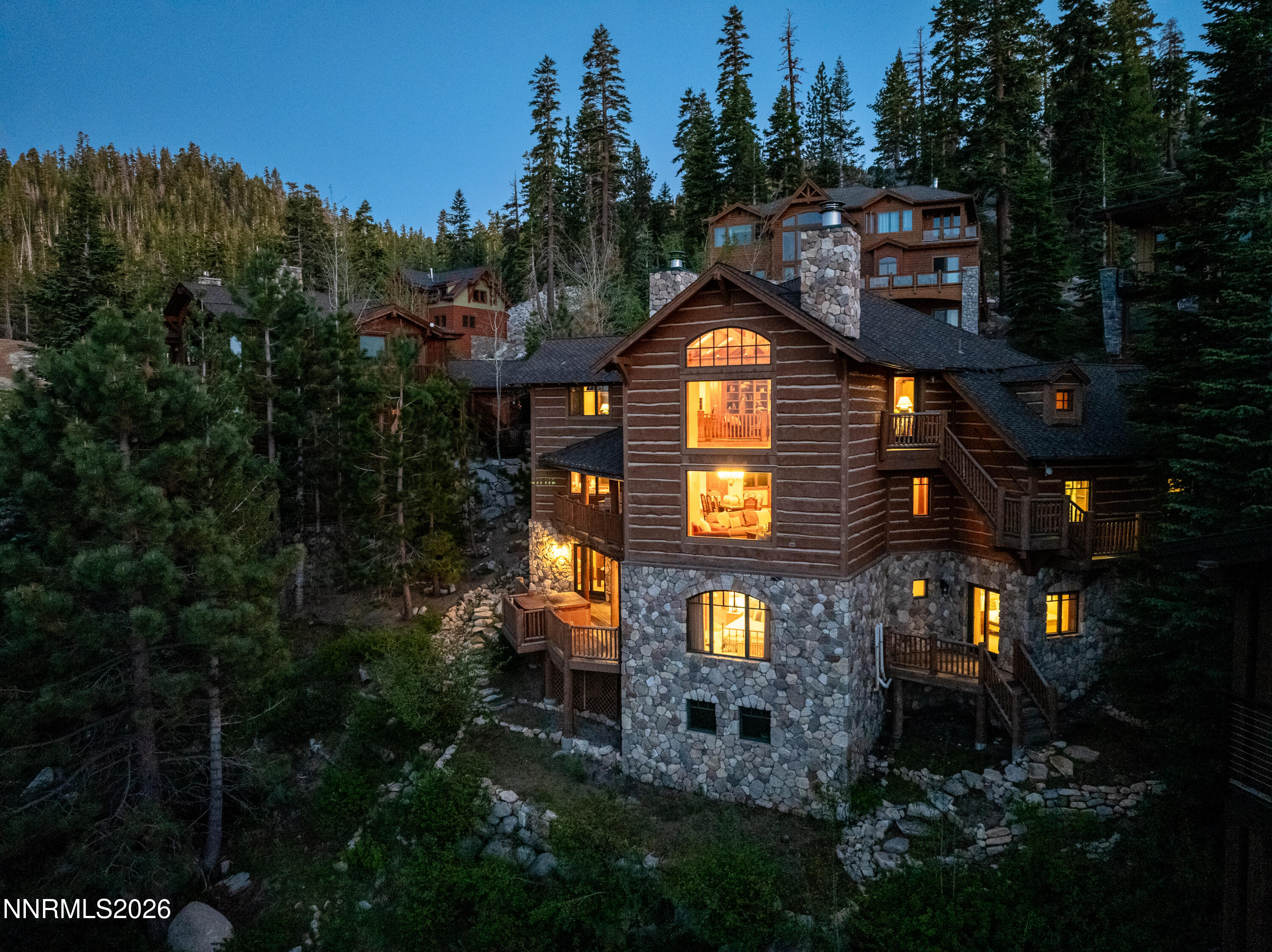 1631 Needle Peak Road