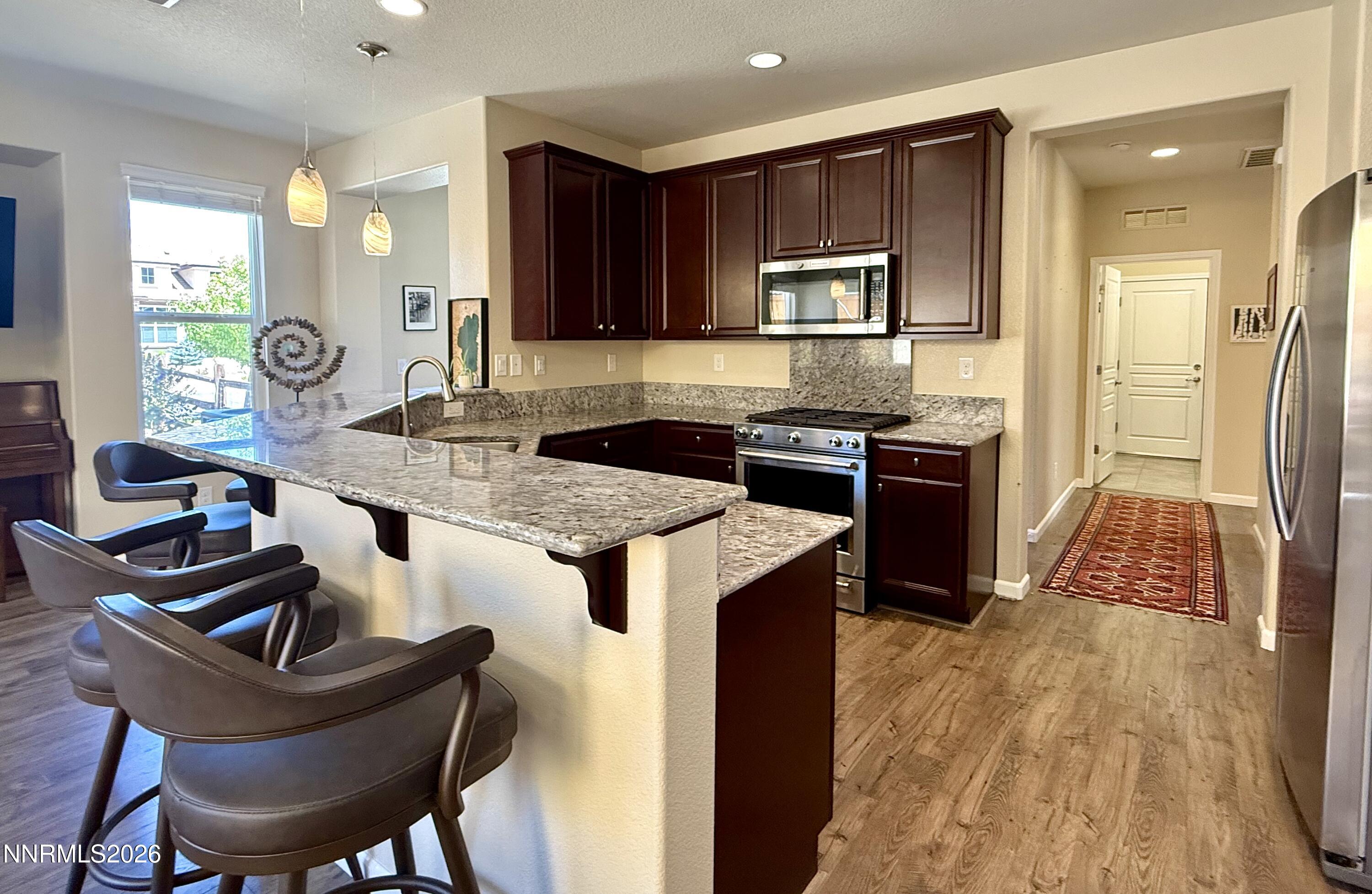 1095 Tazewell Trail