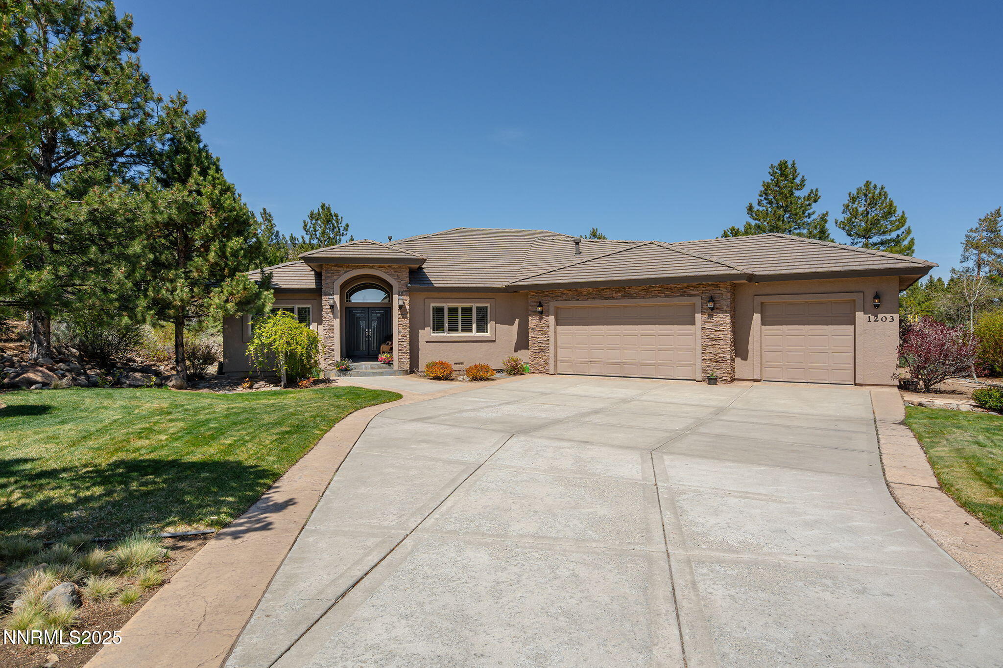 1203 Kachina Court