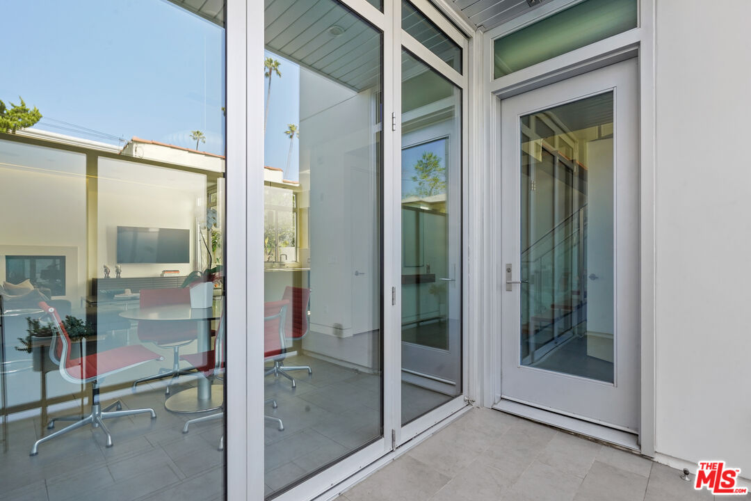 853 21st St Unit: 102