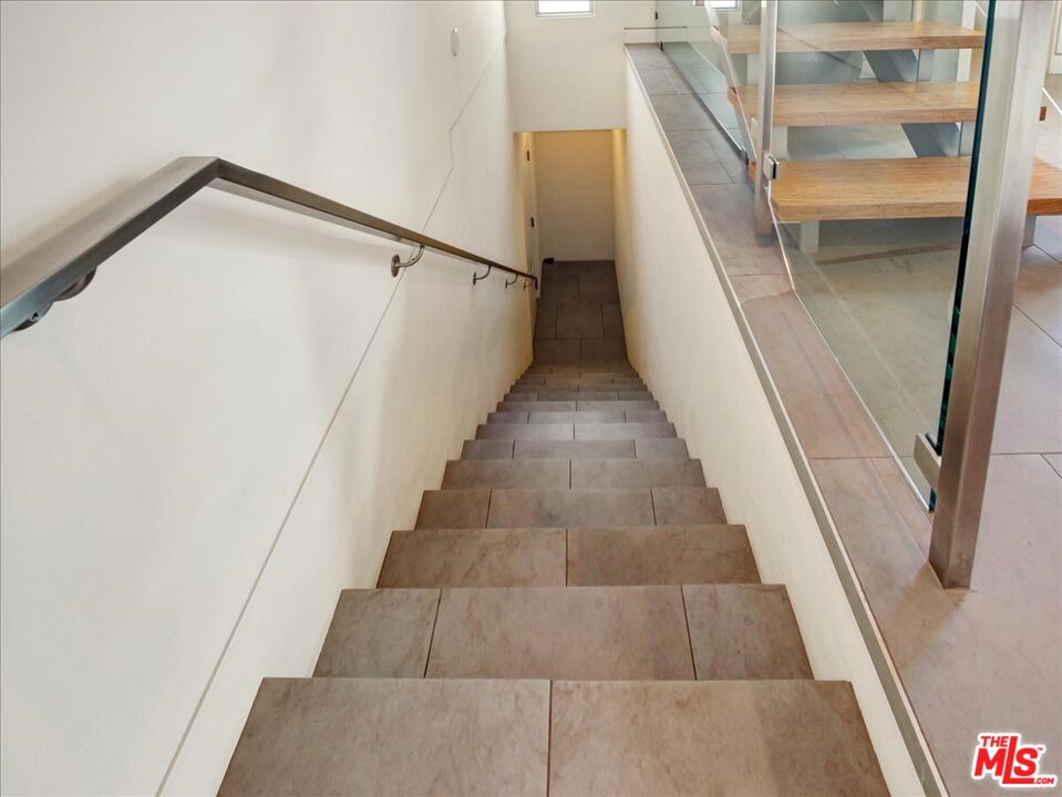 853 21st St Unit: 102