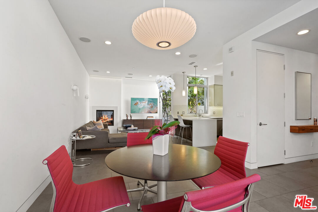 853 21st St Unit: 102