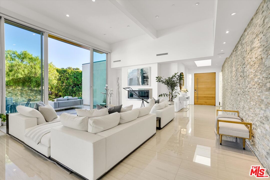 318 Bellino Dr