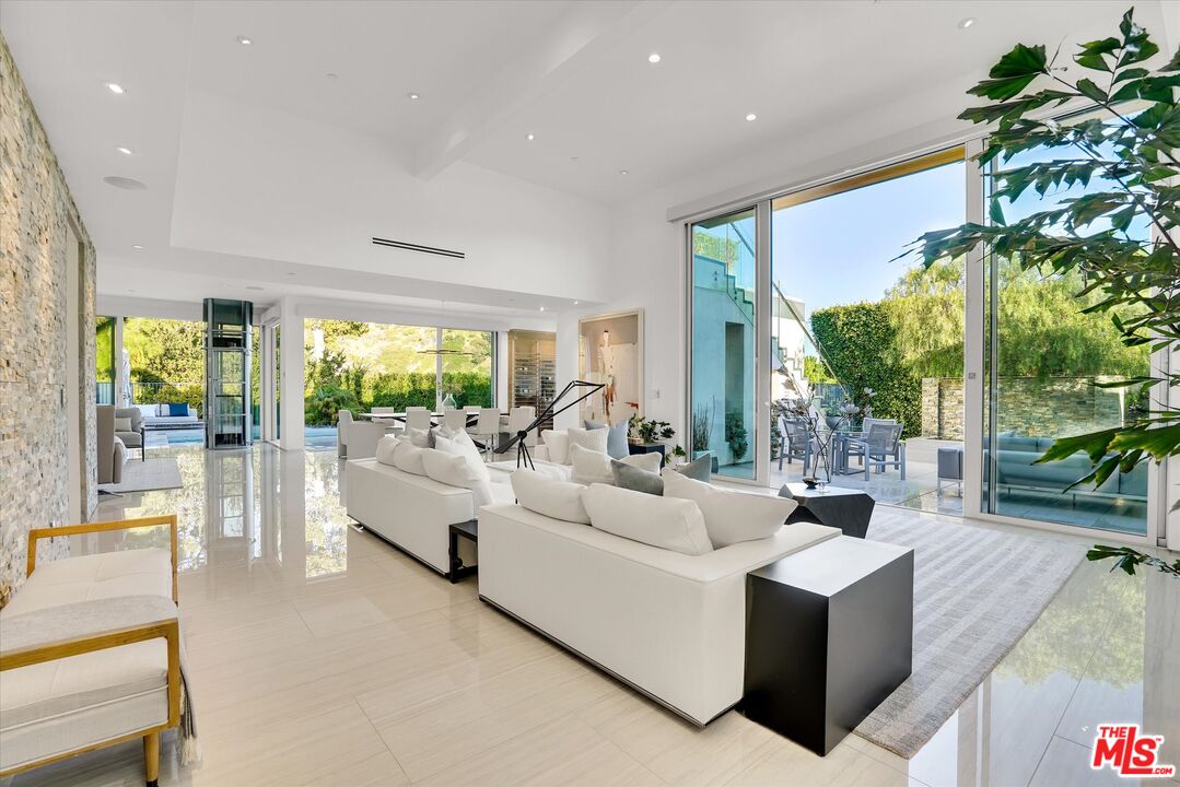 318 Bellino Dr