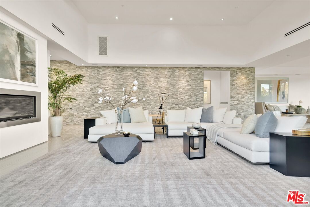 318 Bellino Dr