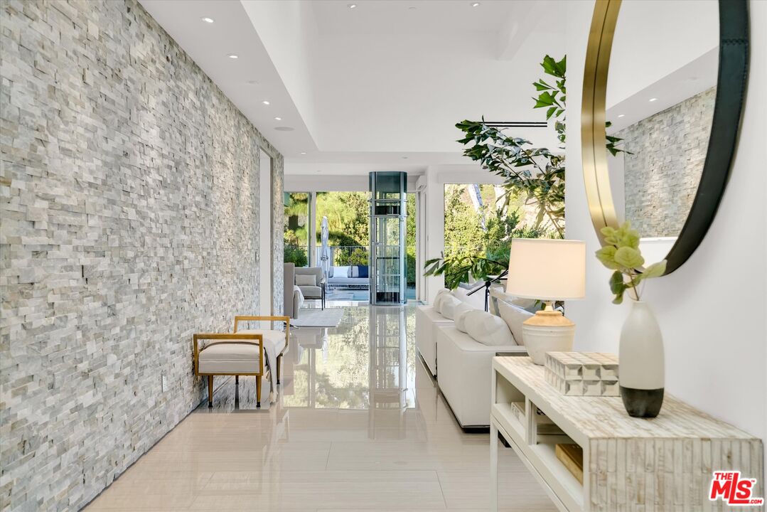 318 Bellino Dr
