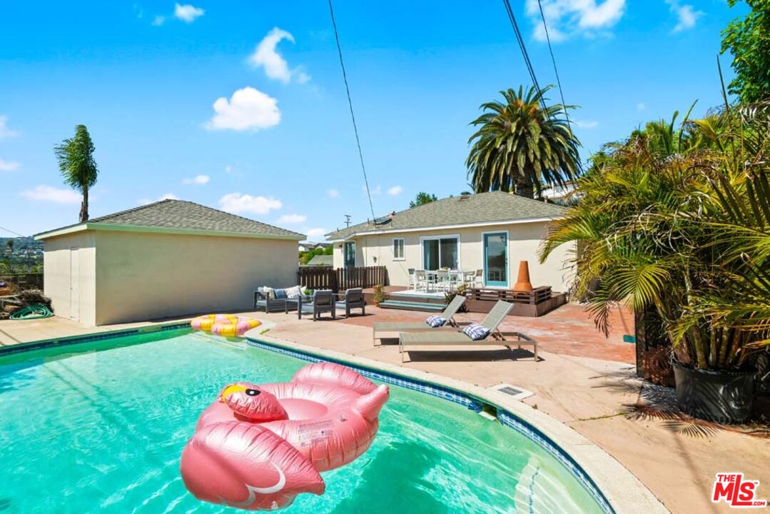 22414 Linda Dr