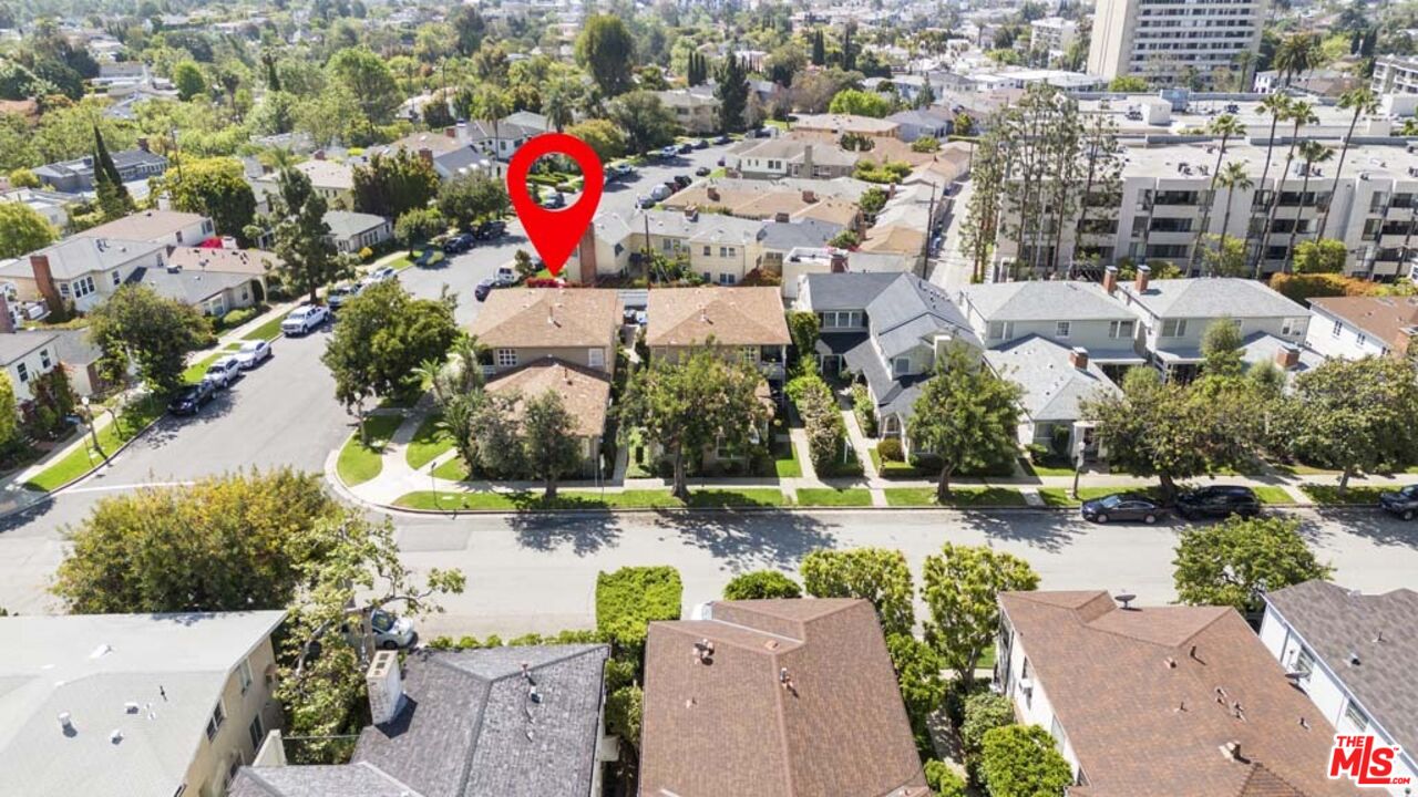 1231 Devon Ave