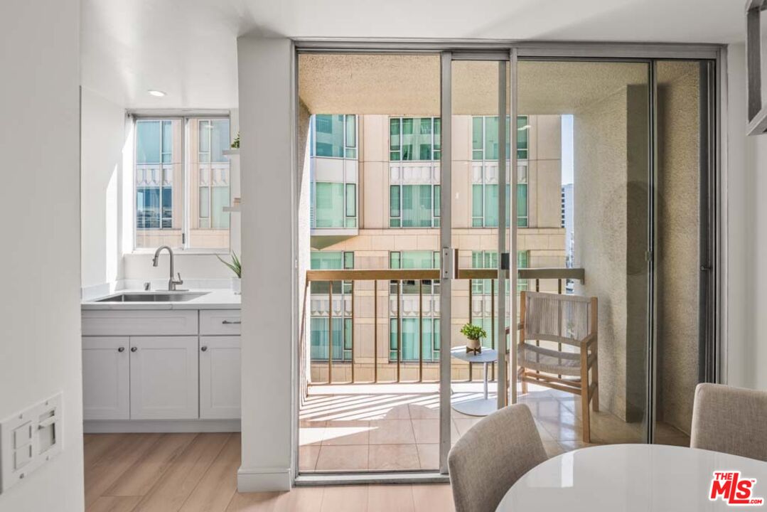 10747 Wilshire Blvd Unit: 806