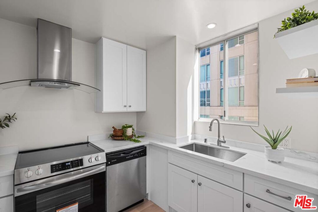 10747 Wilshire Blvd Unit: 806