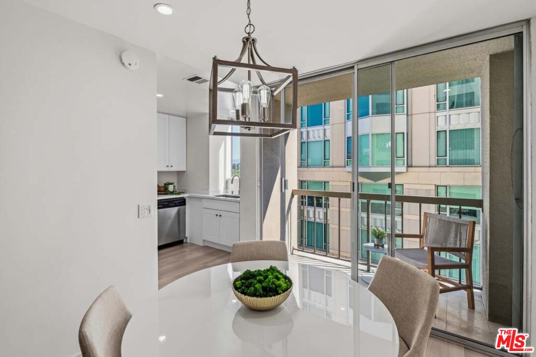 10747 Wilshire Blvd Unit: 806