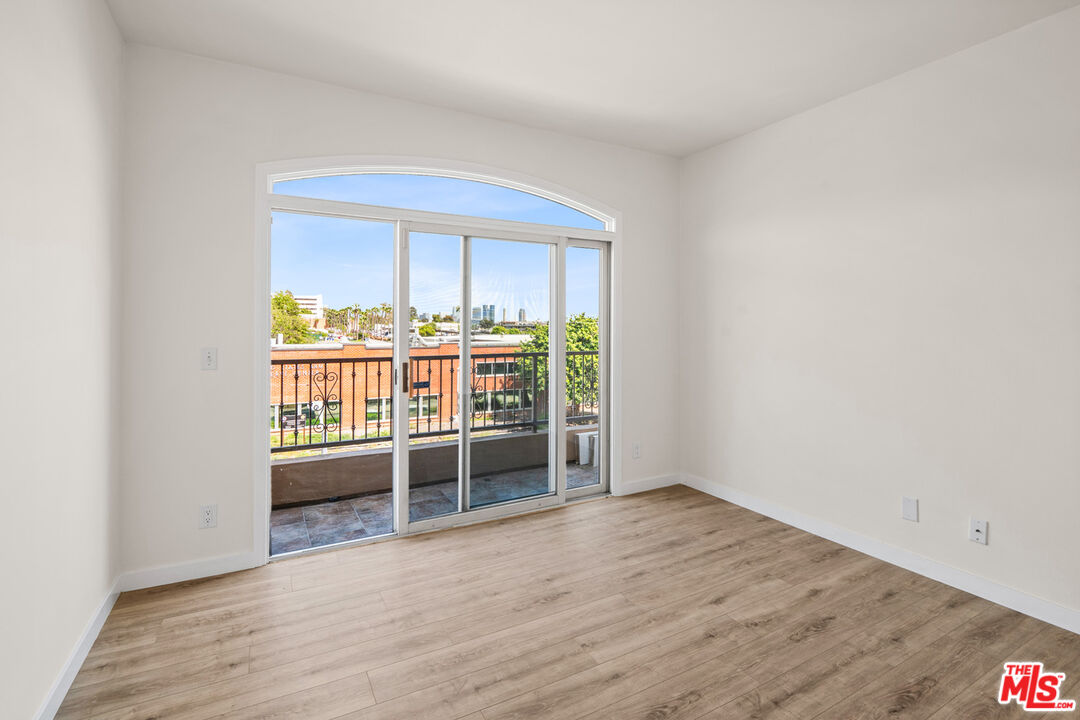 1255 Federal Ave Unit: 401