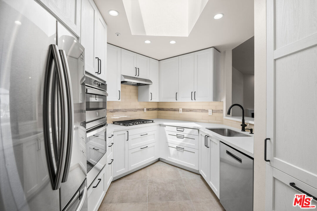 1255 Federal Ave Unit: 401