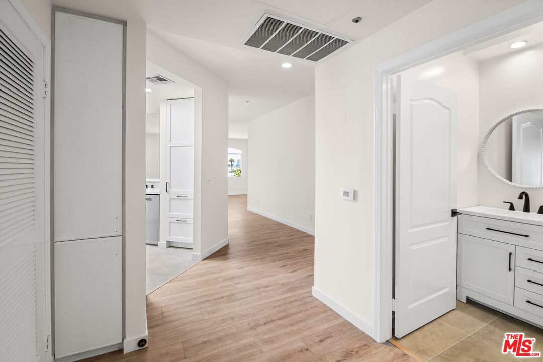 1255 Federal Ave Unit: 401