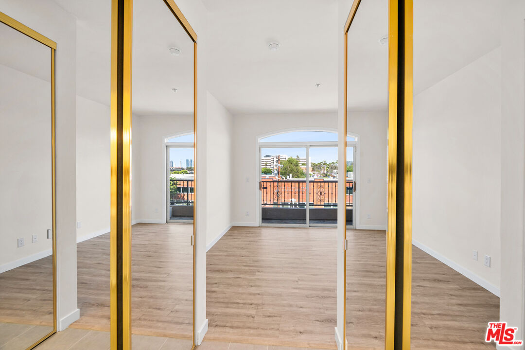 1255 Federal Ave Unit: 401