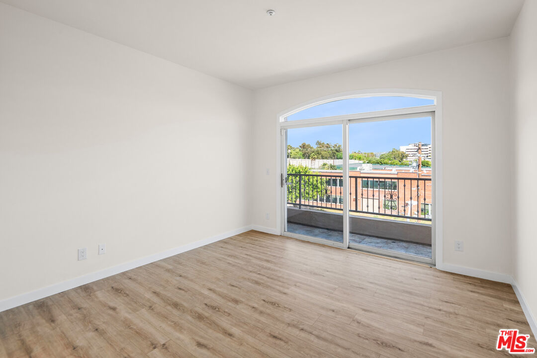 1255 Federal Ave Unit: 401