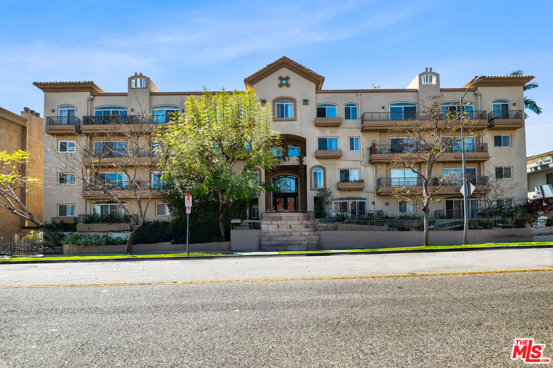 1255 Federal Ave Unit: 401
