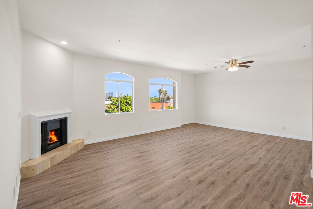 1255 Federal Ave Unit: 401