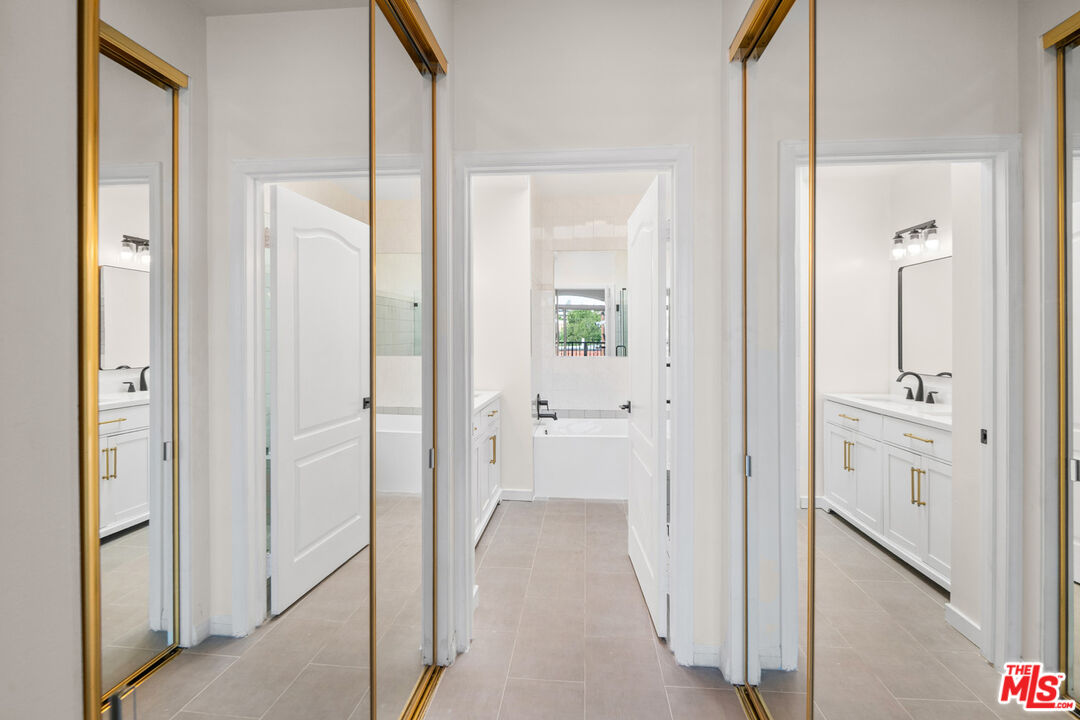 1255 Federal Ave Unit: 401