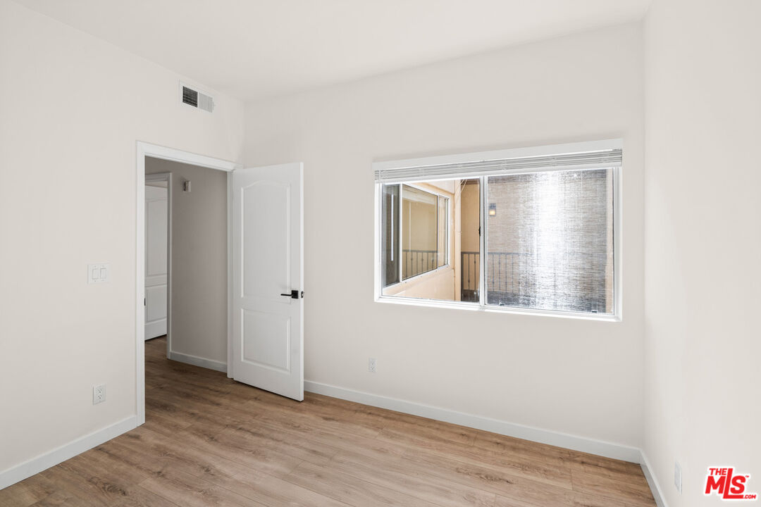 1255 Federal Ave Unit: 401