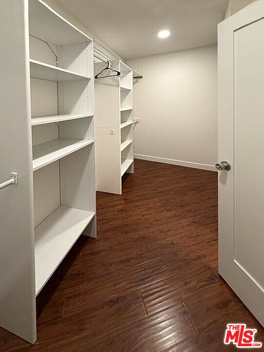 4506 Saugus Ave Unit: 10
