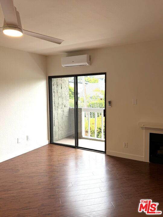 4506 Saugus Ave Unit: 10