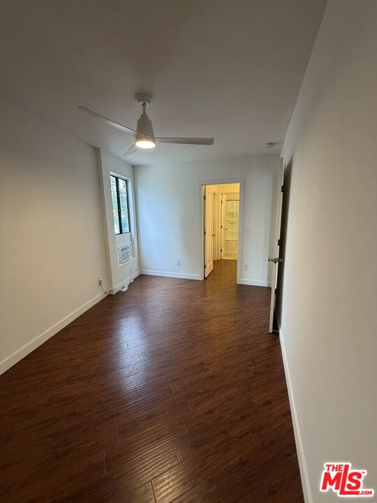 4506 Saugus Ave Unit: 10