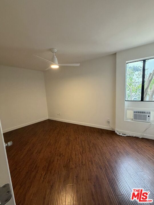4506 Saugus Ave Unit: 10