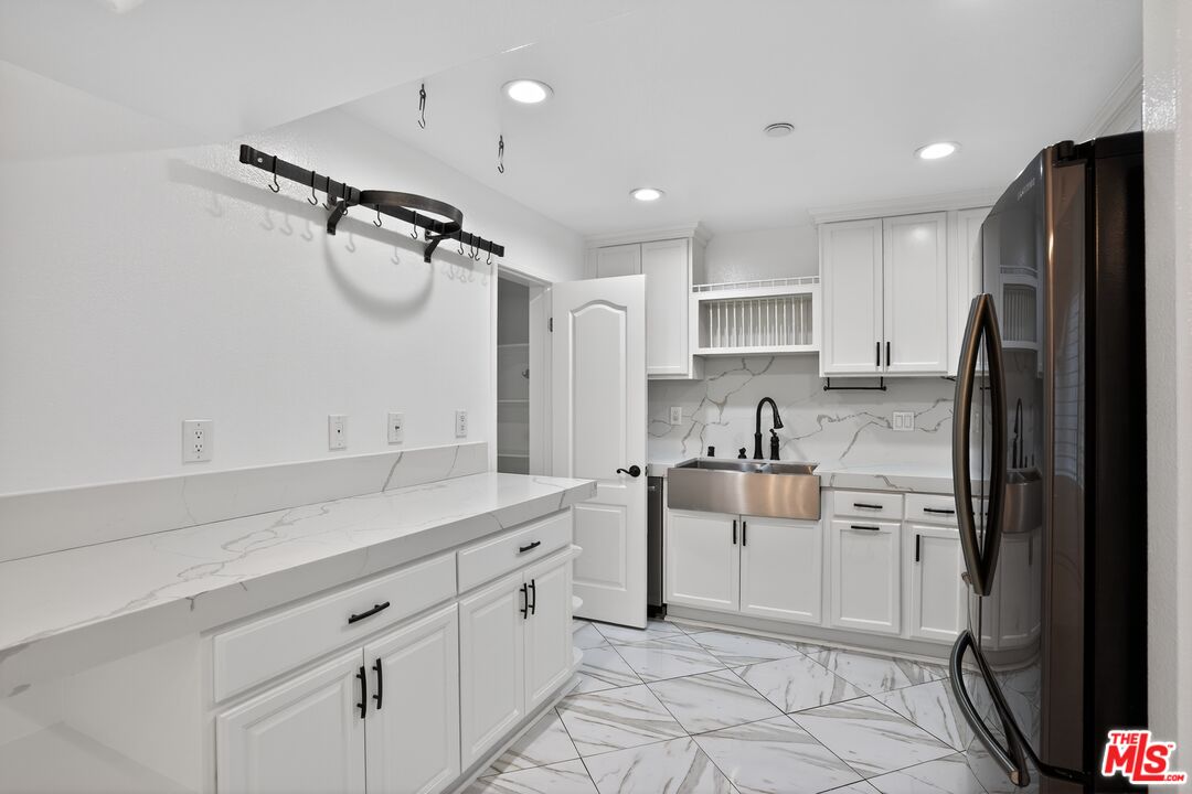 7301 W Manchester Ave Unit: 117