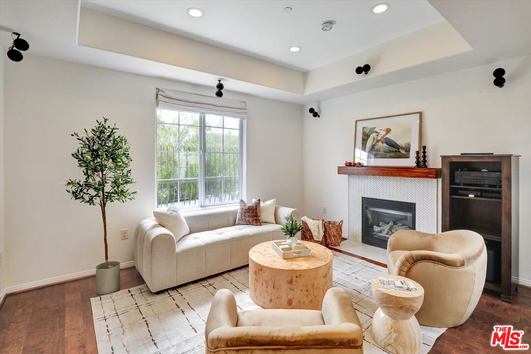 7301 W Manchester Ave Unit: 117