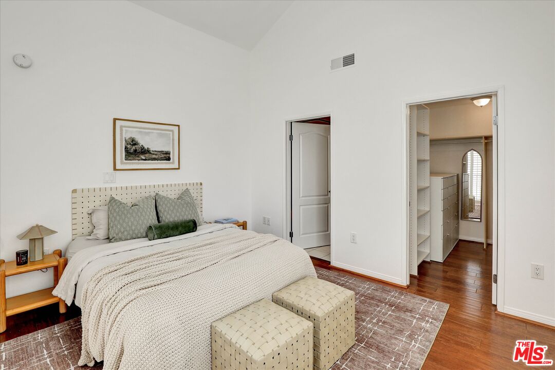 7301 W Manchester Ave Unit: 117