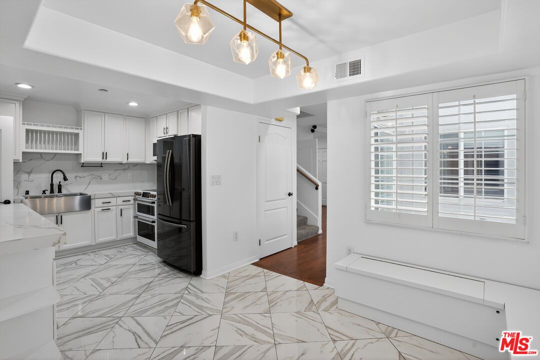 7301 W Manchester Ave Unit: 117