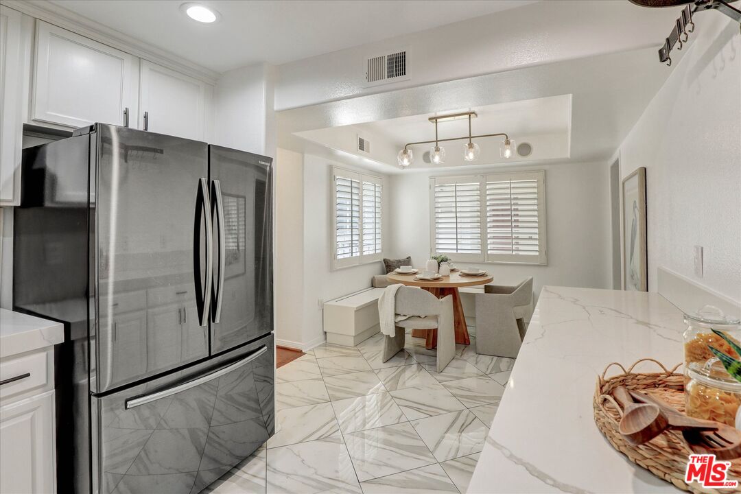 7301 W Manchester Ave Unit: 117