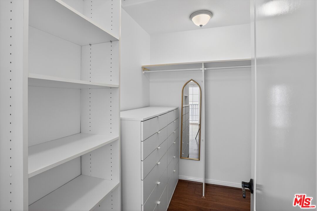 7301 W Manchester Ave Unit: 117