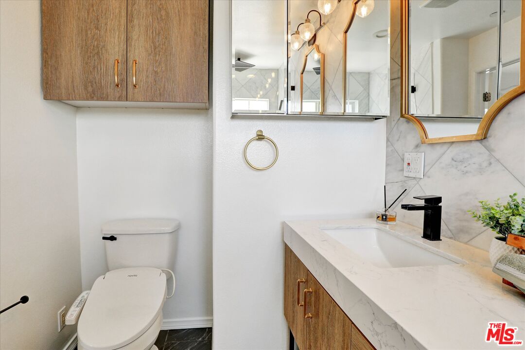 7301 W Manchester Ave Unit: 117