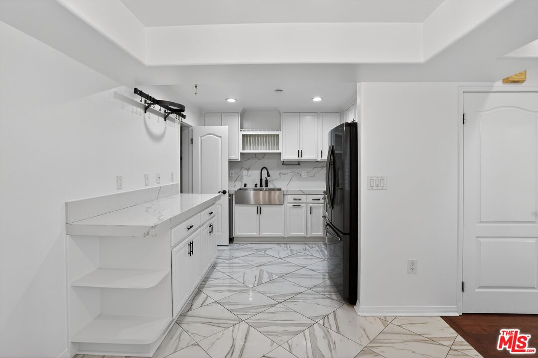 7301 W Manchester Ave Unit: 117