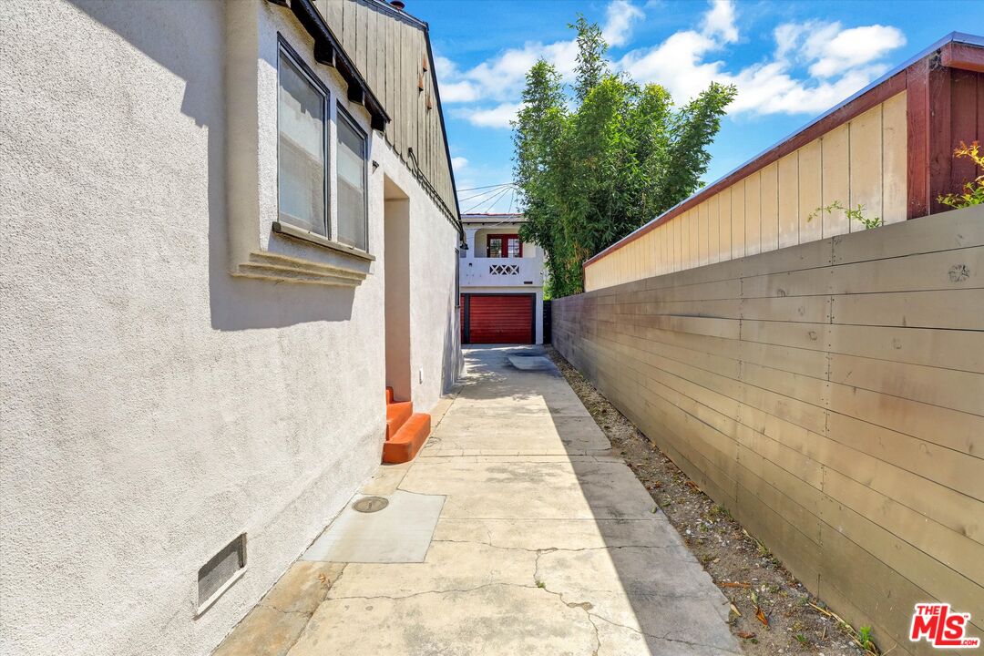 3622 Veteran Ave