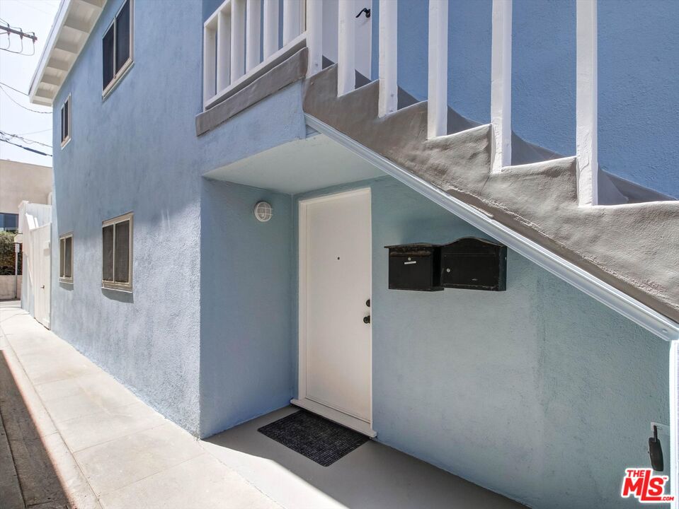 104 Sunridge St