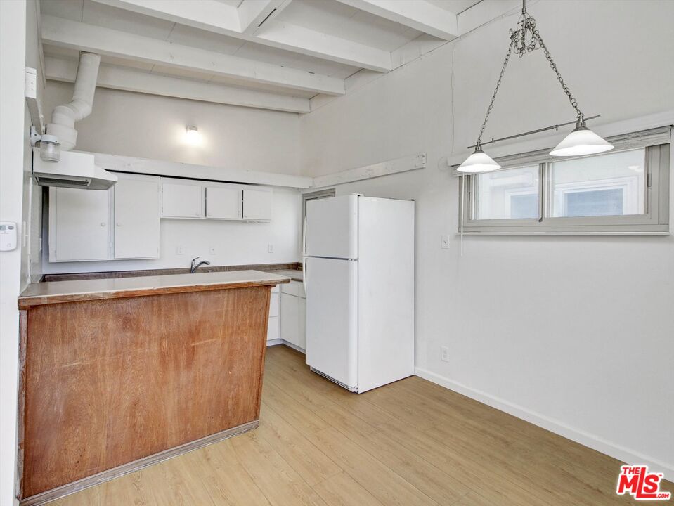104 Sunridge St