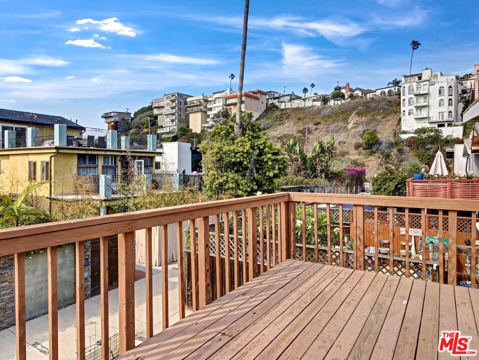 104 Sunridge St