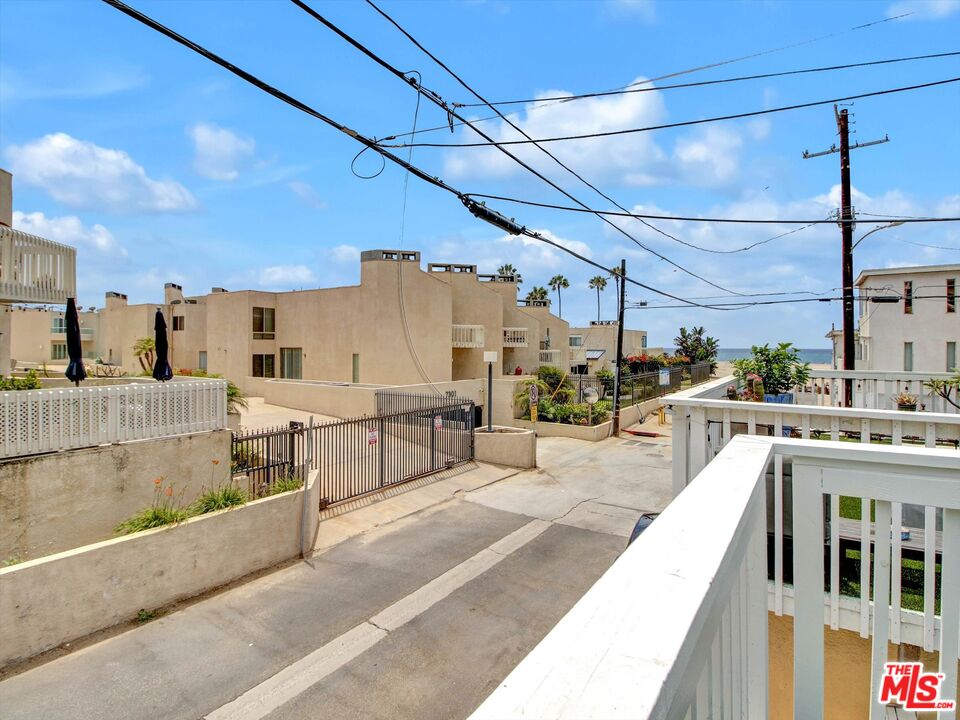 104 Sunridge St