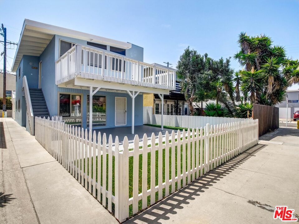 104 Sunridge St