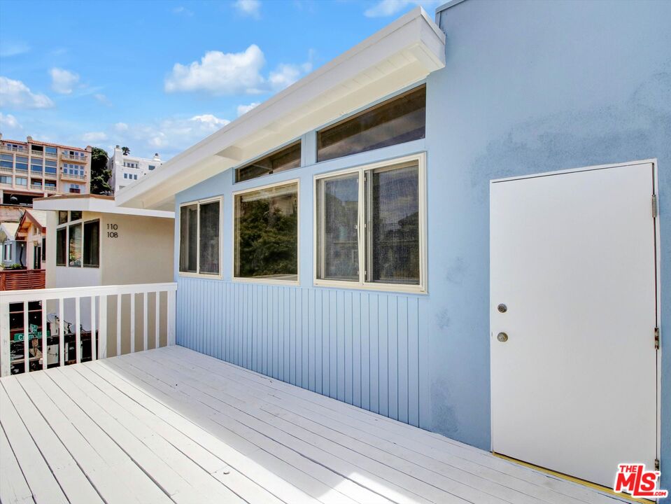 104 Sunridge St