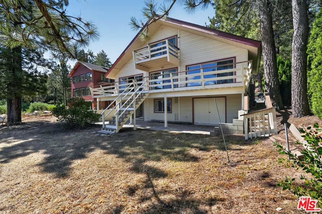 39000 Waterview Dr