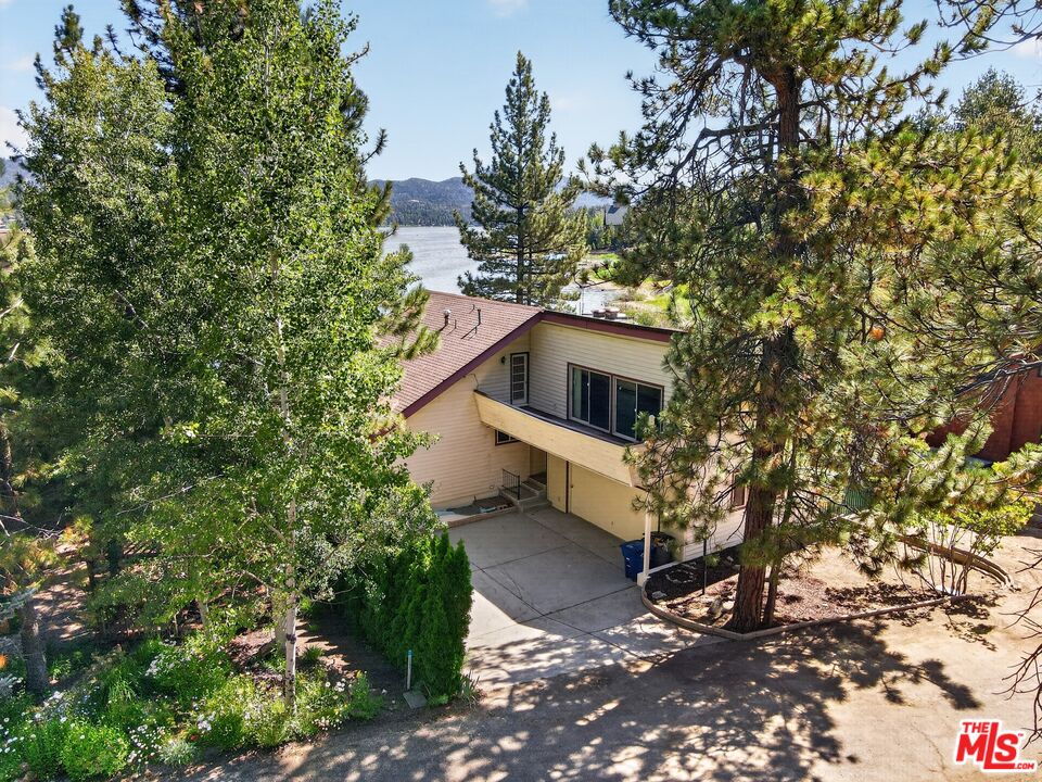 39000 Waterview Dr