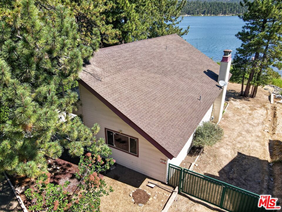 39000 Waterview Dr